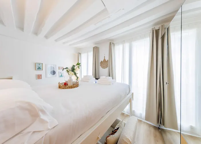 Charming 2p In The Heart Of * Paris