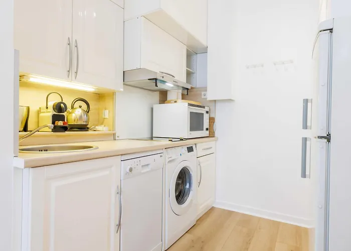 Charming 2p In The Heart Of