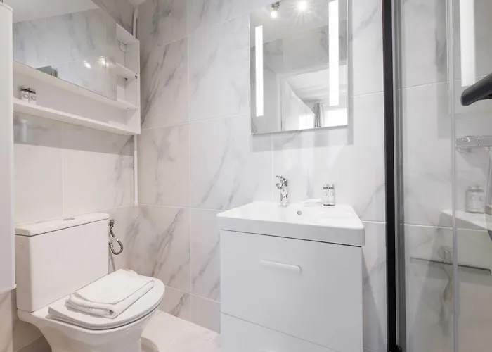 Charming 2p In The Heart Of